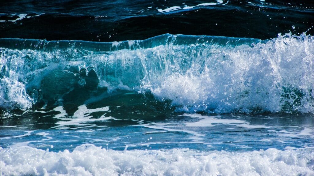 Isotonic marine solutions